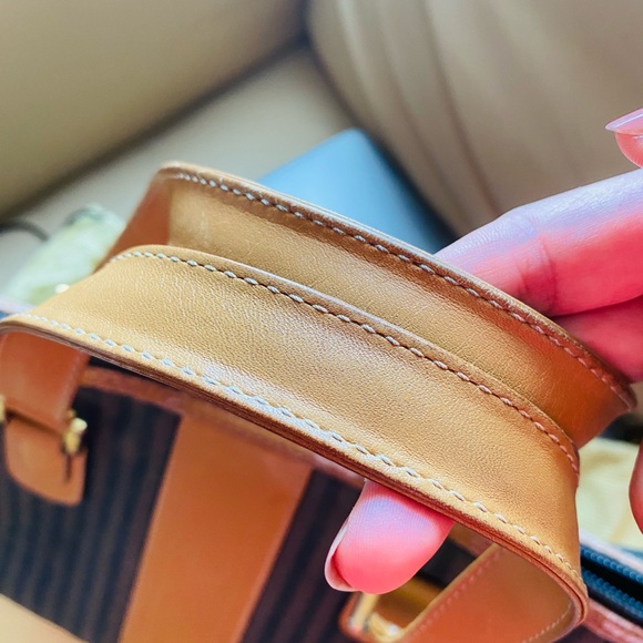 100% authentic Fendi tote - Picture 9 of 12